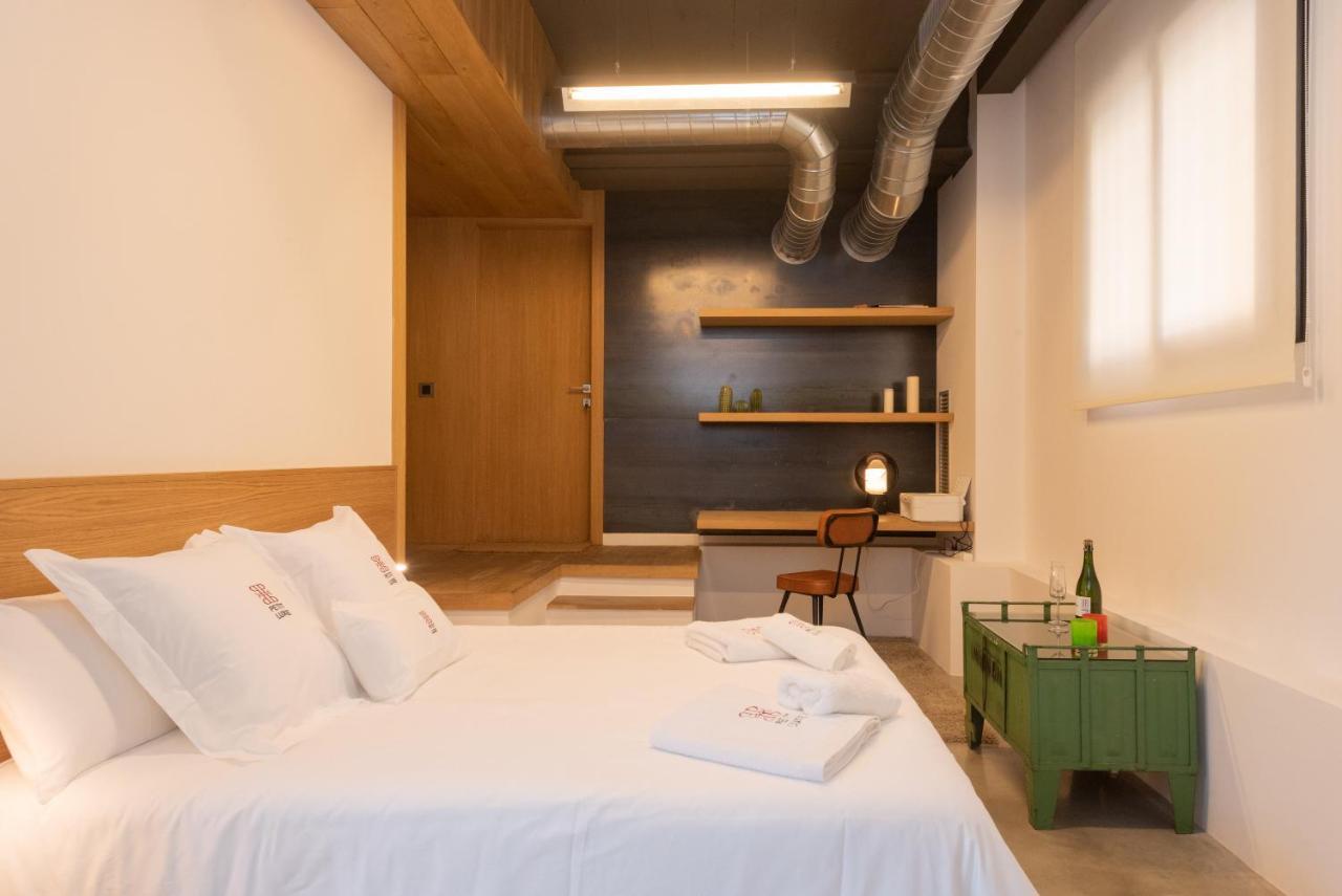 Apartamento Petit Luxe Loft Terrassa Exterior foto