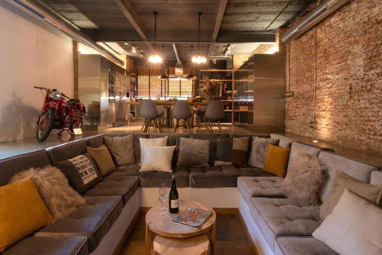 Apartamento Petit Luxe Loft Terrassa Exterior foto